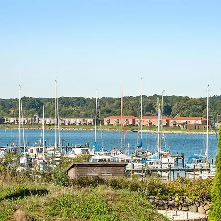 Tamia - 100m To The Fjord By Interhome *