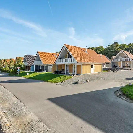 Tamia - 100m To The Fjord By Interhome