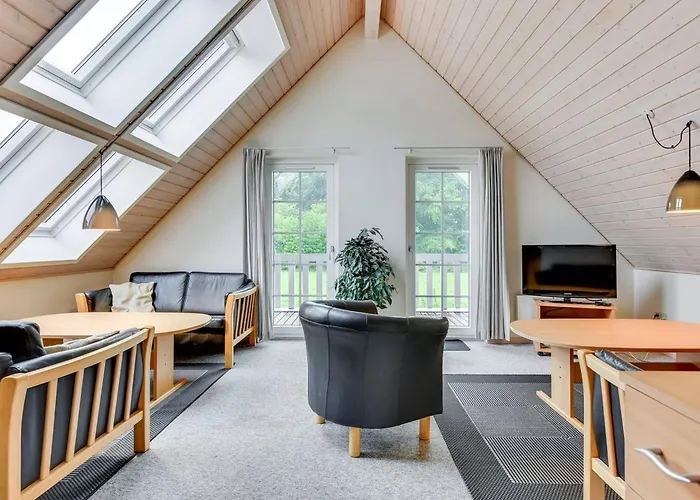 Tamia - 100m To The Fjord By Interhome