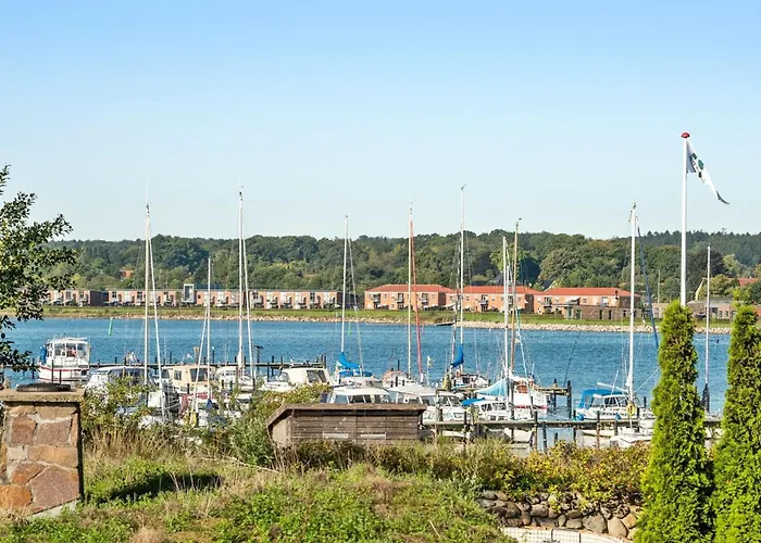 Tamia - 100m To The Fjord By Interhome *