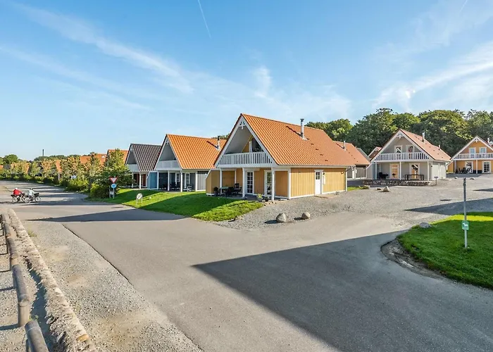 Tamia - 100m To The Fjord By Interhome